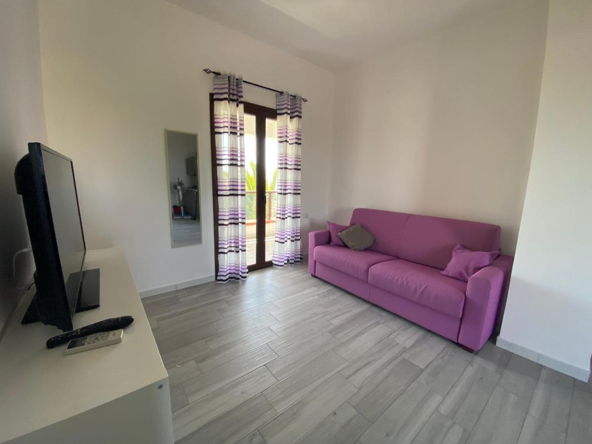 Nora'S Flats Apartment Triscina Екстериор снимка