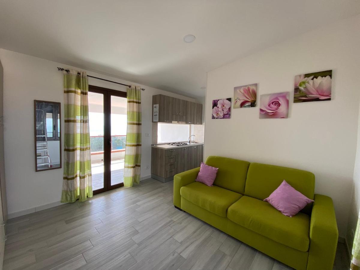 Nora'S Flats Apartment Triscina Екстериор снимка