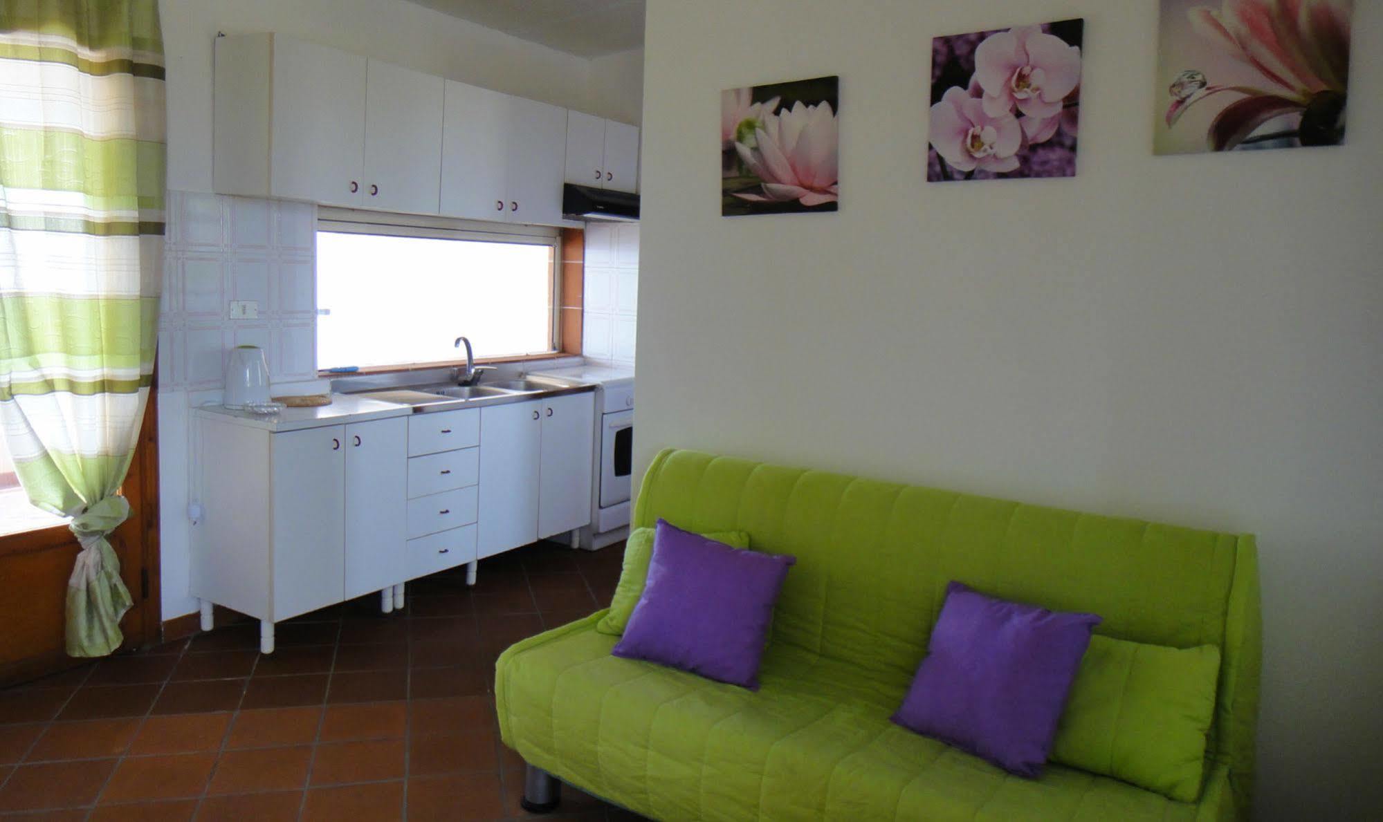 Nora'S Flats Apartment Triscina Екстериор снимка